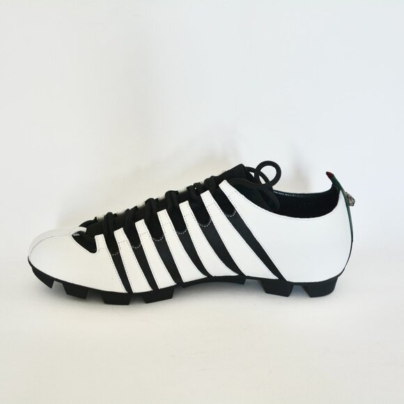 NIB GUCCI LEATHER  WHITE BLACK LION HEAD LOGO LUG SOLE SNEAKERS - Picture 2 of 10